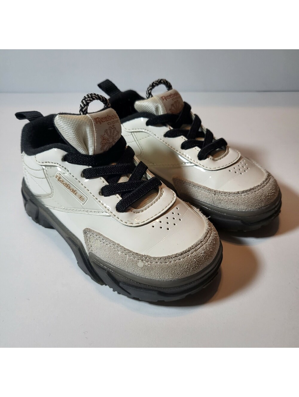 Reebok Cardi B Club C Chalk/Black Youth Size 8 VGC